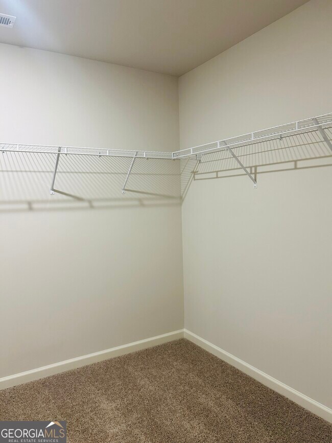 Building Photo - 112 Glenrise Dr