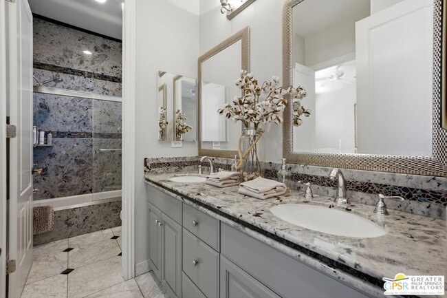 Building Photo - 104 Azzuro Dr