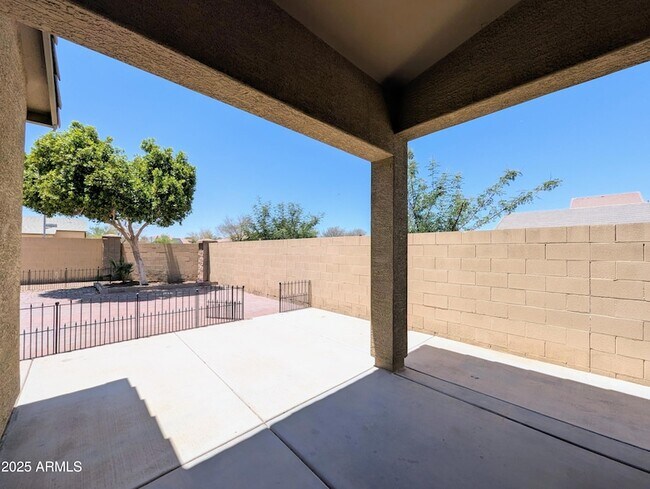 Building Photo - 3731 W St Kateri Dr
