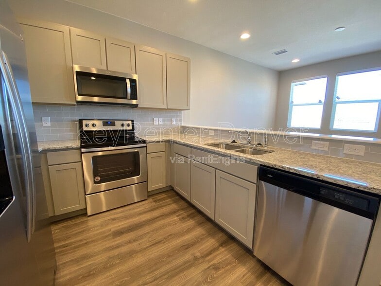 Building Photo - 4725 Memphis St