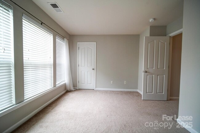 Building Photo - 9821 Carson Whitley Ave