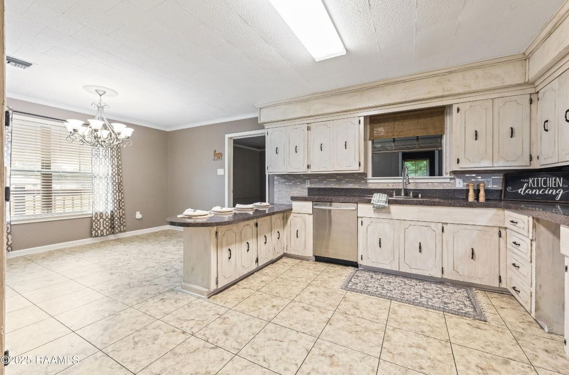 Building Photo - 7700 Lee Station Rd