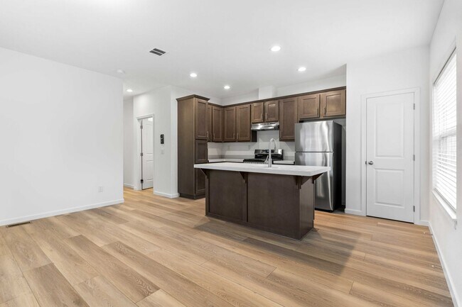 Building Photo - BRAND NEW HOME IN THE PLEASURE POINT AREA OF SANTA CRUZ. $3,750 Per Month