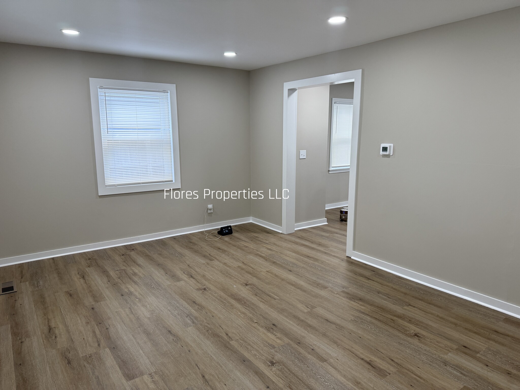 Building Photo - 1053 Oakland Park Ave
