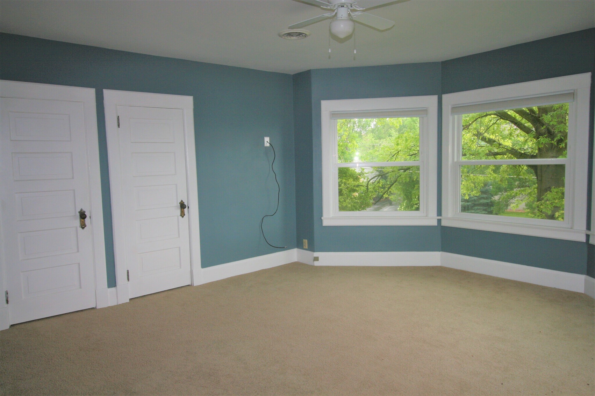 Building Photo - 636 21st St