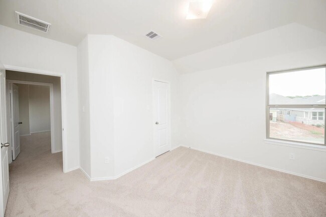 Building Photo - 32402 Clouser Crawdad Ct