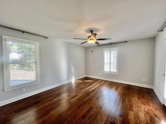 Building Photo - Exceptional 3BD, 2.5BA Downtown Raleigh House with Large Fenced Backyard