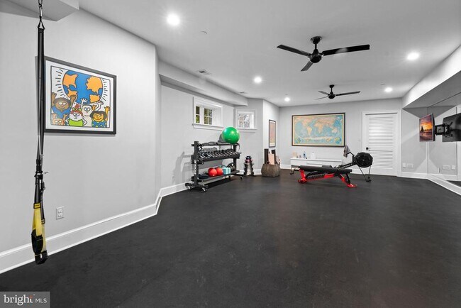 Building Photo - 5600 Brite Dr