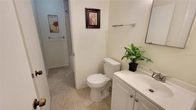 Building Photo - 1817 Caralee Blvd