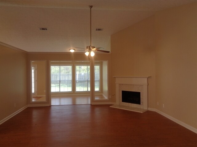 Building Photo - 4620 English Oaks Ln NW