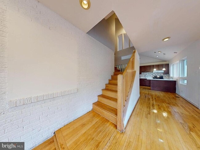 Building Photo - 3137 S Glebe Rd