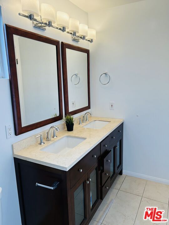 Building Photo - 3161 Vera Ave