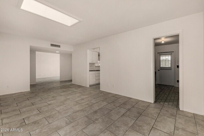 Building Photo - 1976 E Del Sur Dr