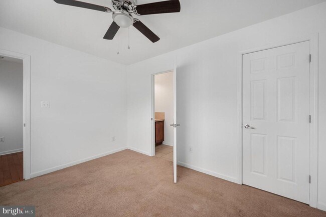 Building Photo - 259 Olympic Dr
