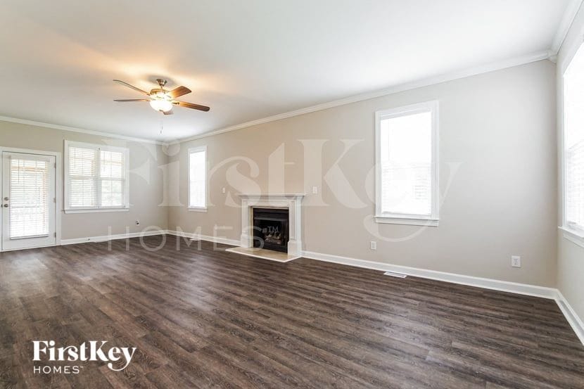 Building Photo - 414 Winfred Dr