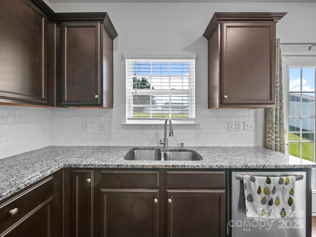 Building Photo - 1008 Hudson Taylor Ln