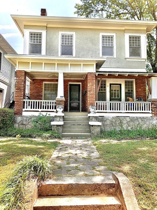 Building Photo - 663 Linwood Ave NE