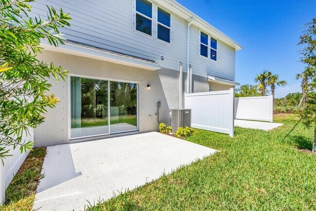 Building Photo - 15024 Cuzcorro Ct