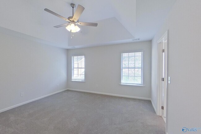 Building Photo - 781 Park Ln