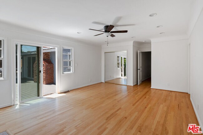 Building Photo - 5572 Bradna Dr