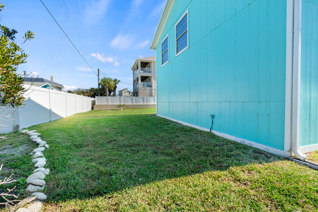 Building Photo - Just Beachy! 3bd 2ba by the Ocean