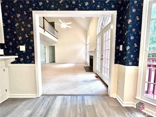 Building Photo - 120 Cedar Springs Pl