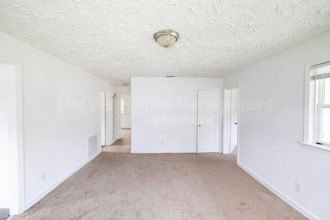 Building Photo - 6119 Nimitz Dr