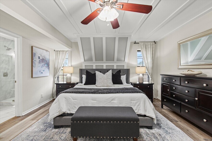 Primary Suite - 10023 Olmos Dr