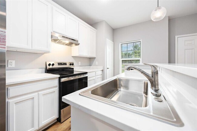 Building Photo - 4507 White Rock St