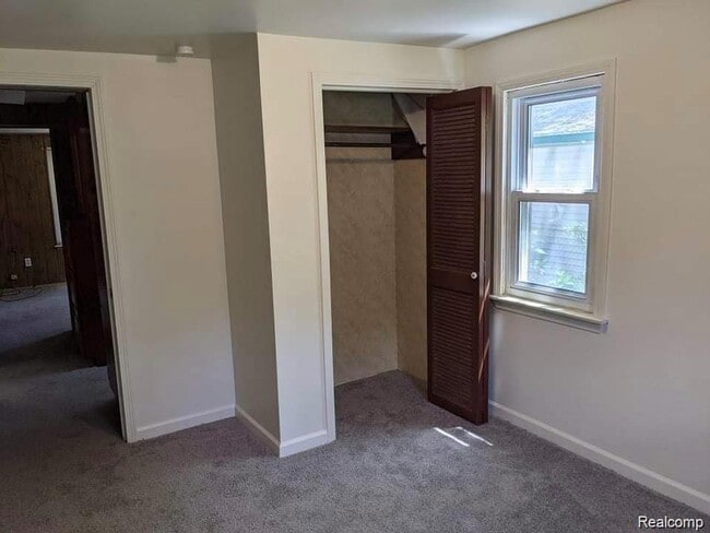 Building Photo - 7275 Cherokee St