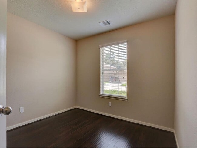 Building Photo - 28925 San Bernard River Loop