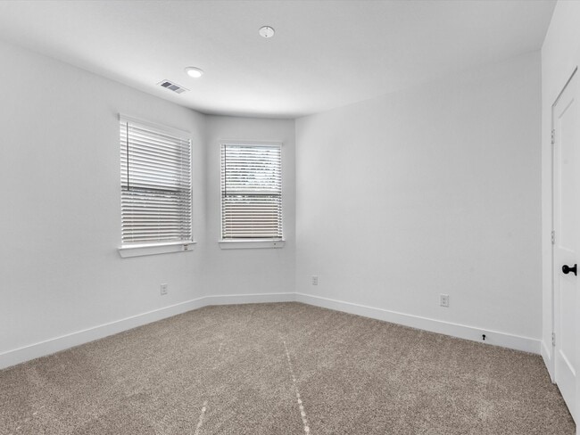 Building Photo - 15106 Post Oak Fls Dr