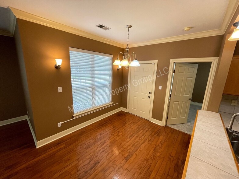 Building Photo - 202 Private Rd 3097