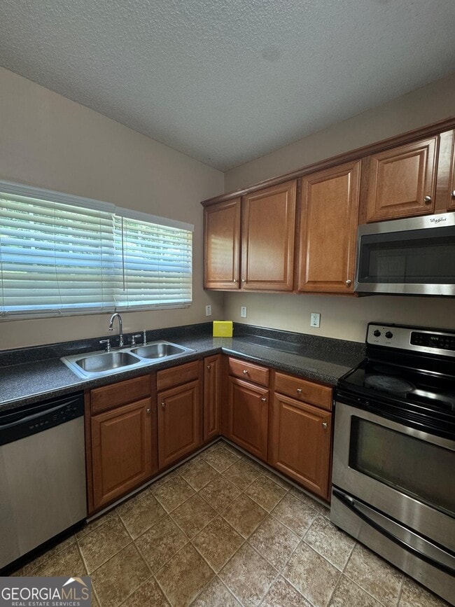 Building Photo - 4861 W Park Cir