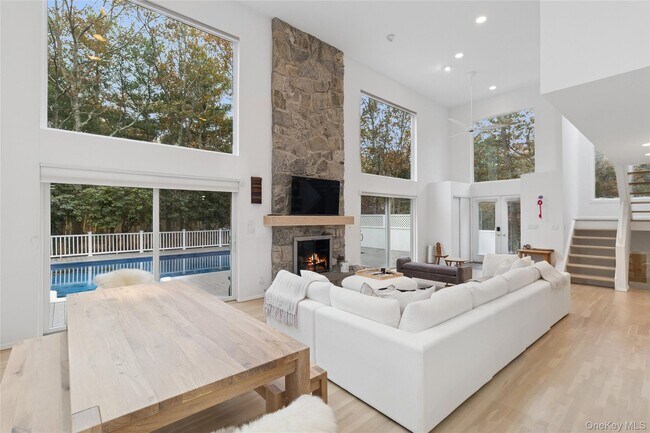 Building Photo - 17 Lyme Ln