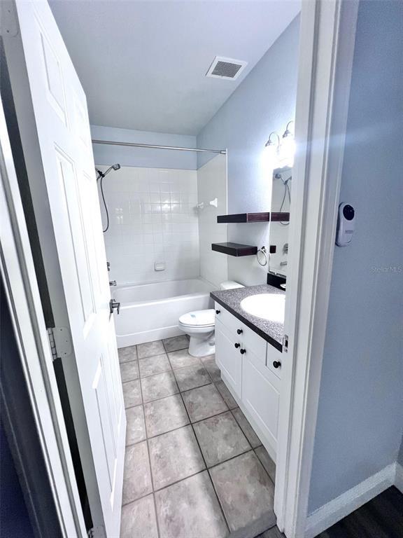 Building Photo - 2176 Portofino Pl