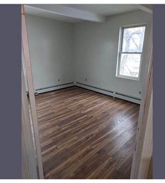 Building Photo - 1375 Newport Ave