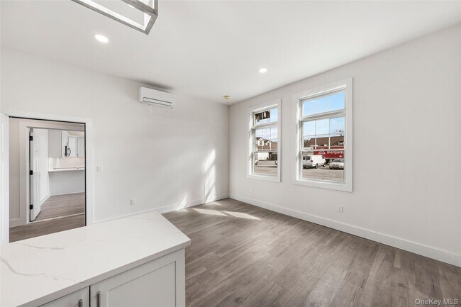 Building Photo - 1083 US-9