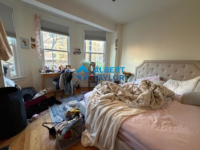 Building Photo - 1029 Tremont St