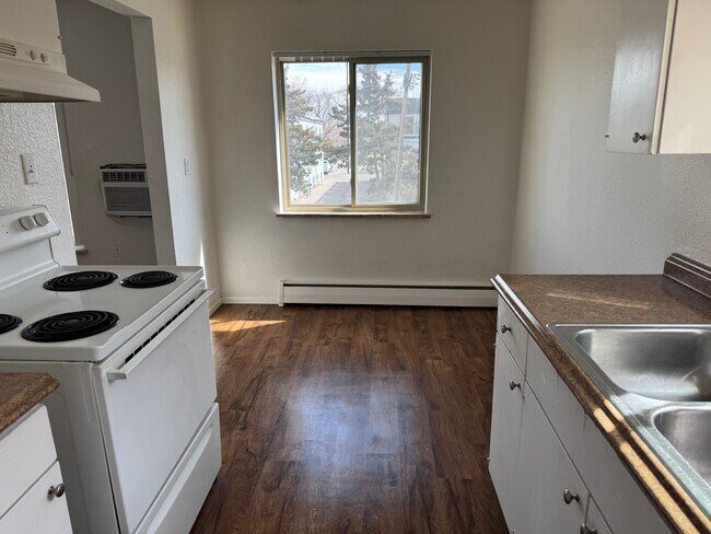 Building Photo - Moline Apartments