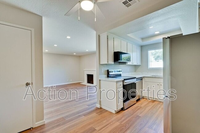 Building Photo - 1662 Merriton Ct