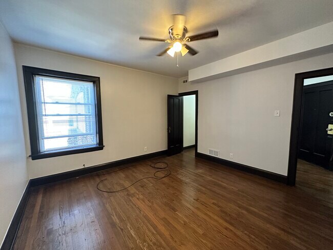 Building Photo - 7929 S St Lawrence Ave