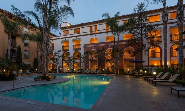Building Photo - The Villas at Paladia