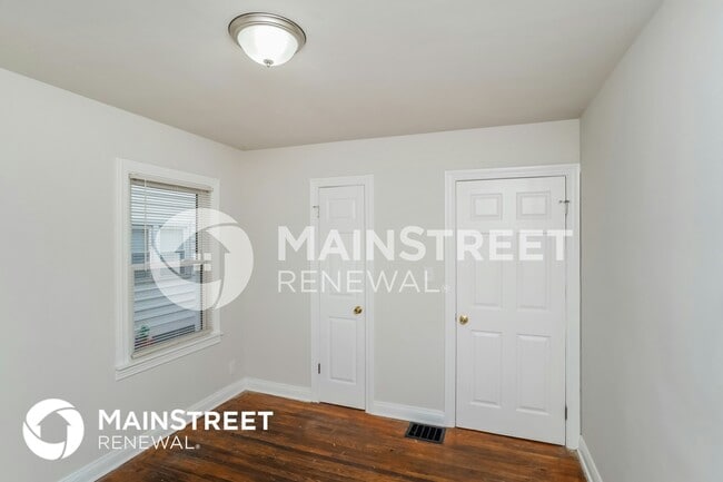 Building Photo - 3901 Jewell Ave