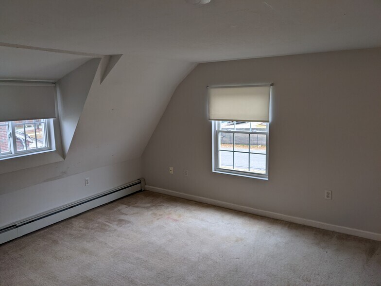 Building Photo - 27 Farese Rd