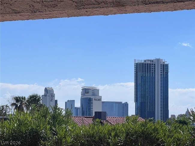 Building Photo - 3850 S Spitze Dr