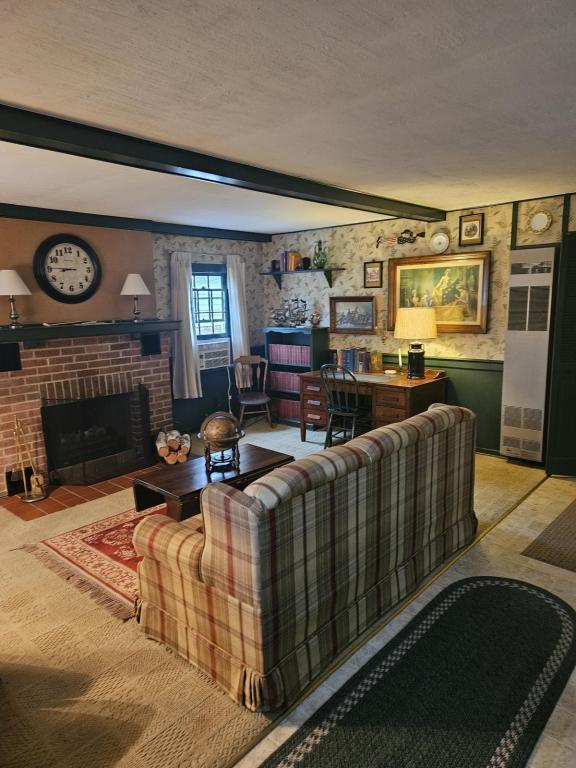 Building Photo - 502 Lulu Ave