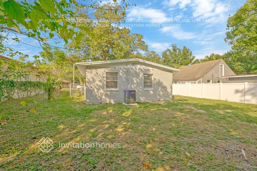 Building Photo - 4560 Merrimac Ave