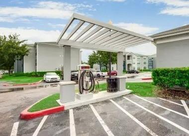 Building Photo - 901 Farm to Market 517 Rd W