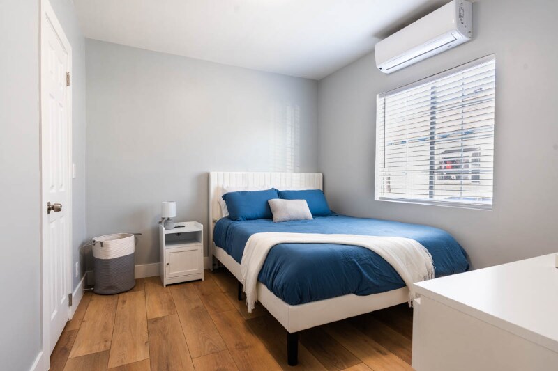 Building Photo - 3666 5th Ave